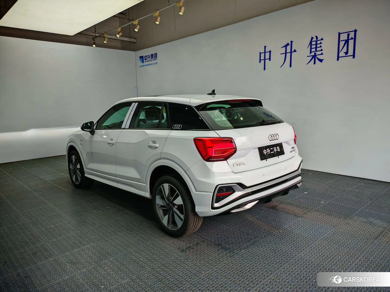 Audi Q2L id 4486510 из Китая 9