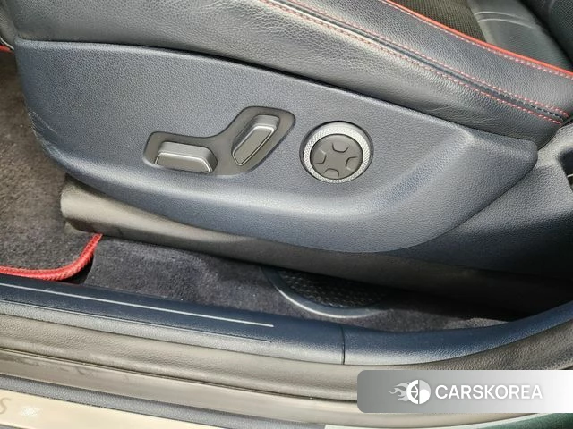 Genesis GV70 id 4716942 из Кореи 9