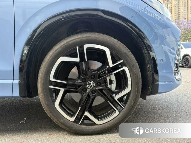 Volkswagen Tiguan L id 4348832 из Китая 9