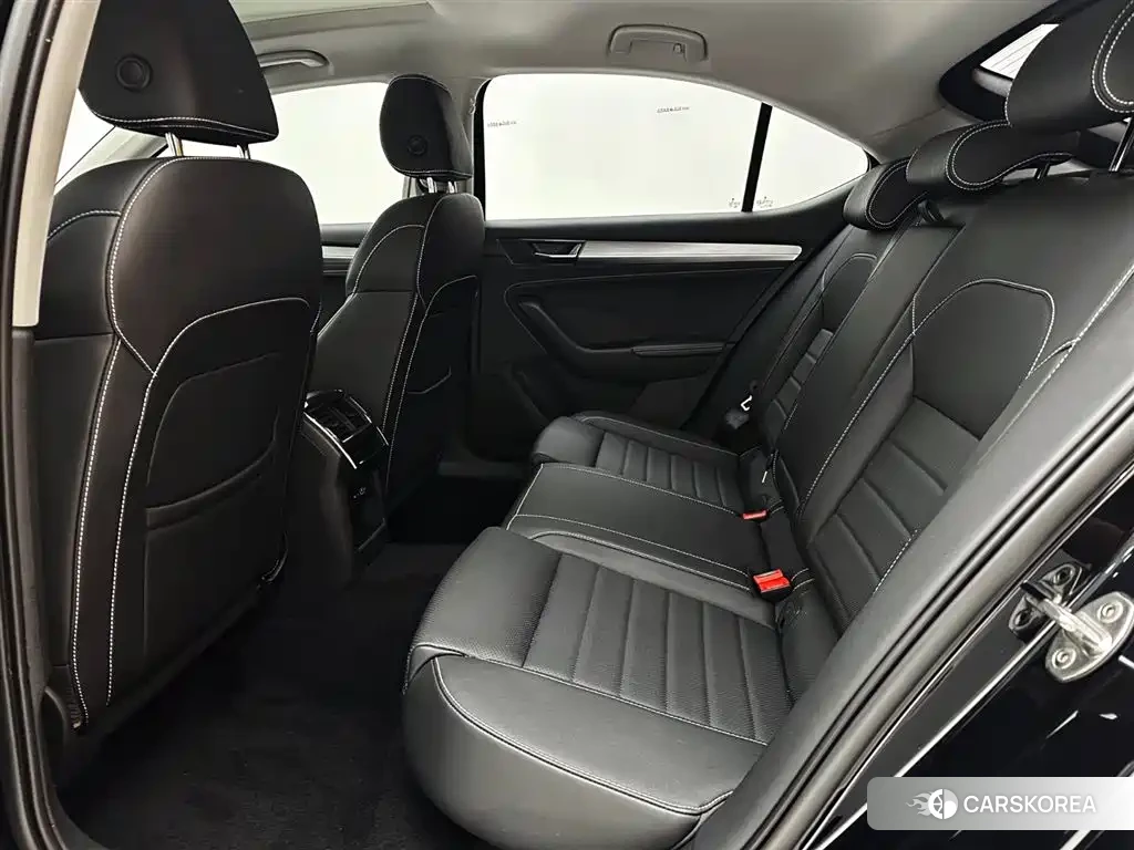 Skoda Superb id 4617040 из Китая 9