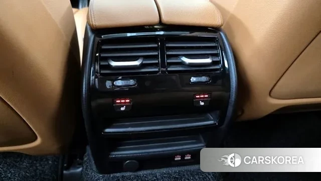 BMW 5 Series (G30) id 3675520 из Кореи 9