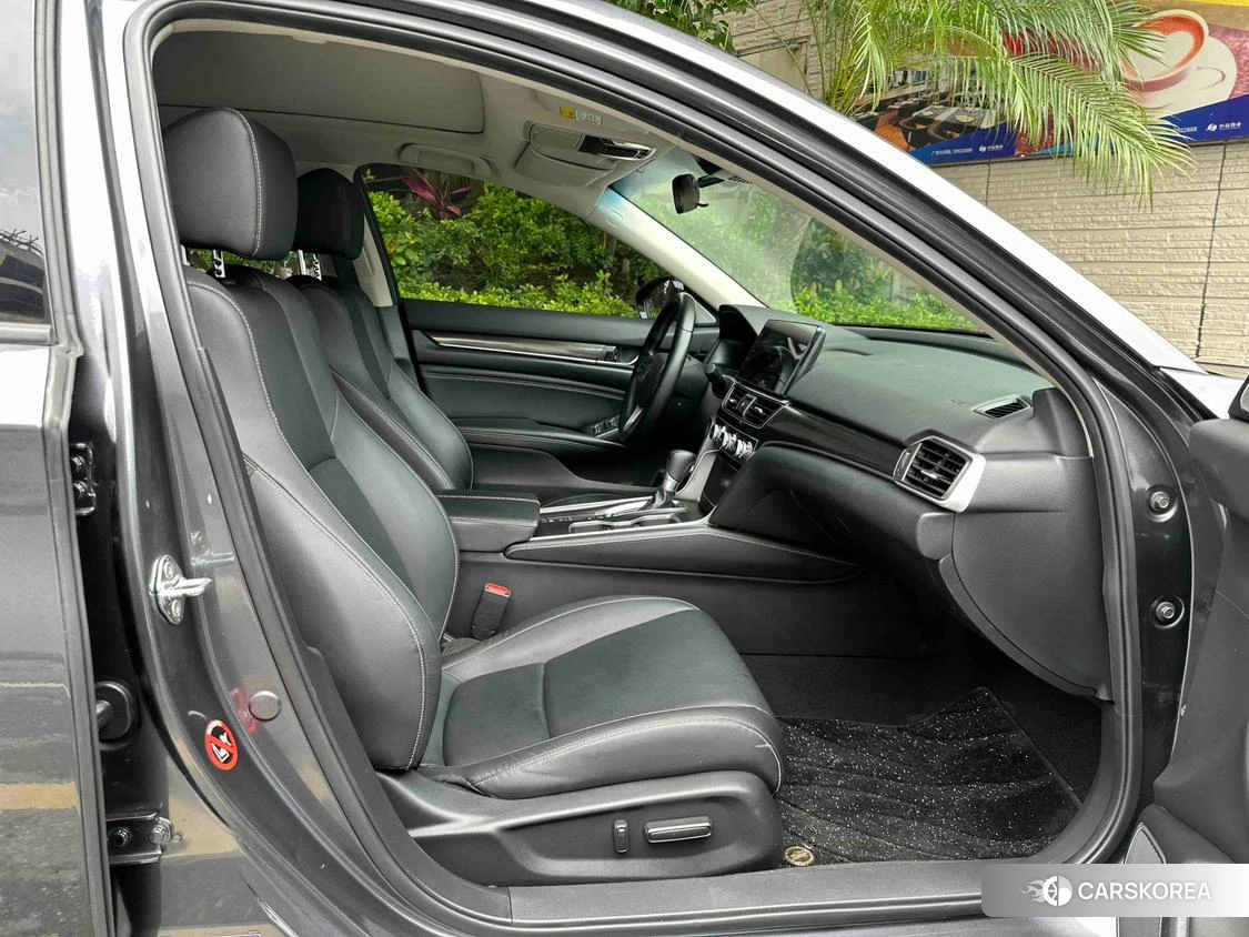 Honda Accord id 4455417 из Китая 9
