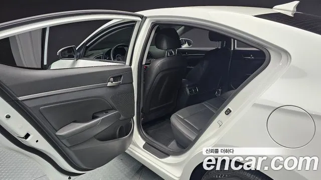 Hyundai Avante AD id 2840129 из Кореи 9