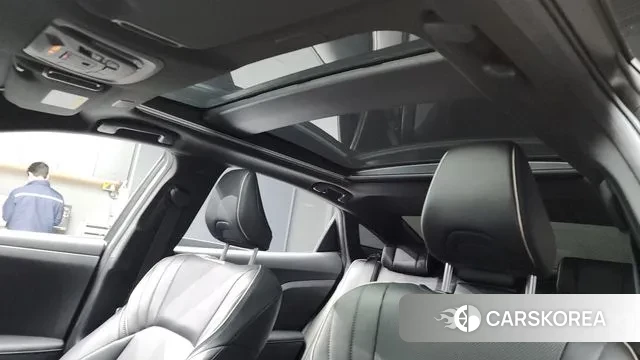 Toyota Crown Crossover id 3388633 из Кореи 9