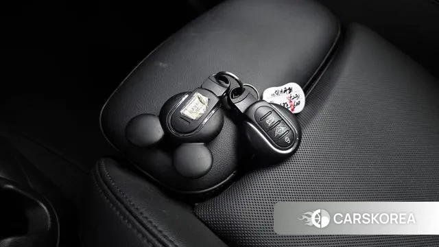 Mini Cooper D id 3692490 из Кореи 9