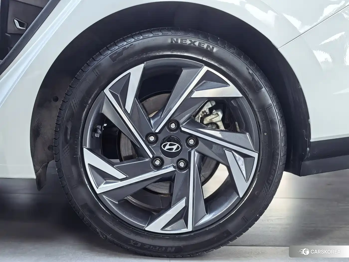 Hyundai Elantra id 4680819 из Китая 9
