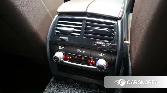 BMW 5 Series (G30) id 3018762 из Кореи 9