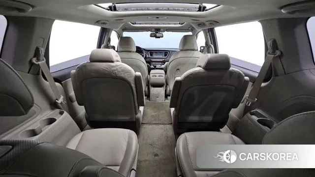 Kia All New Carnival id 3599182 из Кореи 9