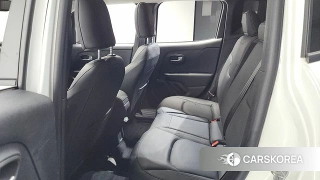 Jeep Renegade id 3898408 из Кореи 9