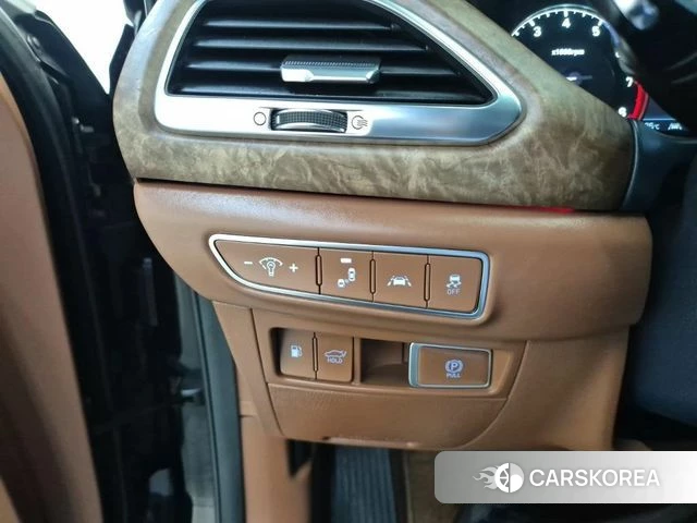 Genesis G90 id 4864397 из Кореи 9