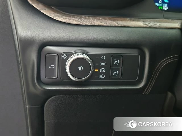Ford Explorer 6th Generation id 4609093 из Кореи 9