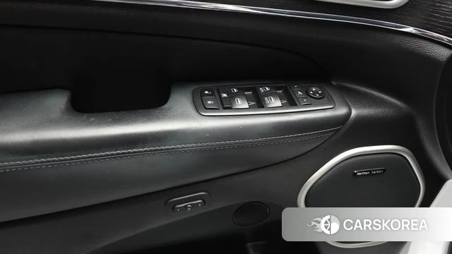 Jeep Grand Cherokee id 4477119 из Кореи 9