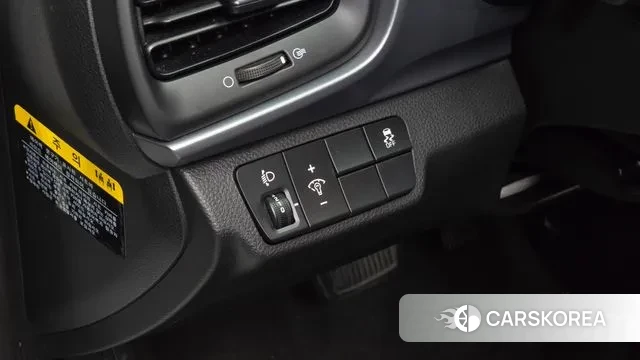 Kia Stonic id 3380416 из Кореи 9