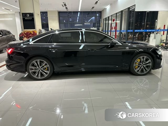 Audi A6L id 4259583 из Китая 9