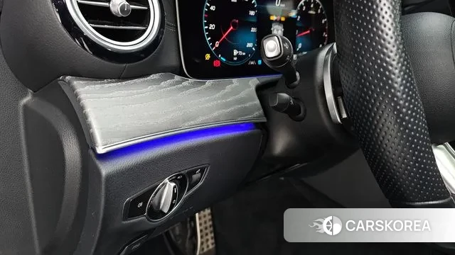 Mercedes-Benz E-Class W213 id 3736106 из Кореи 9