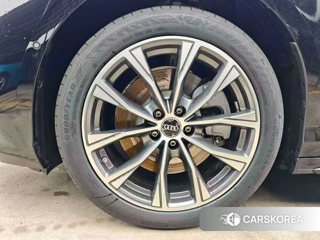 Audi A6L id 4190374 из Китая 9