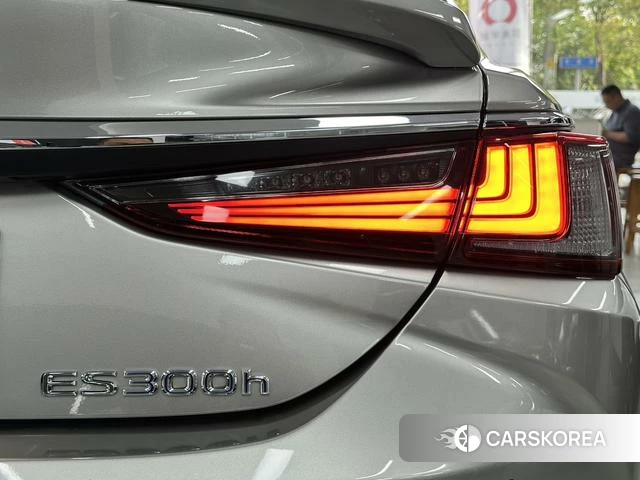 Lexus ES id 4279267 из Китая 9
