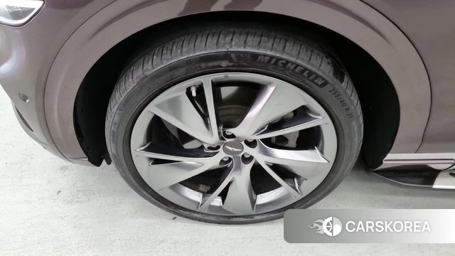 Genesis GV70 id 3954401 из Кореи 9