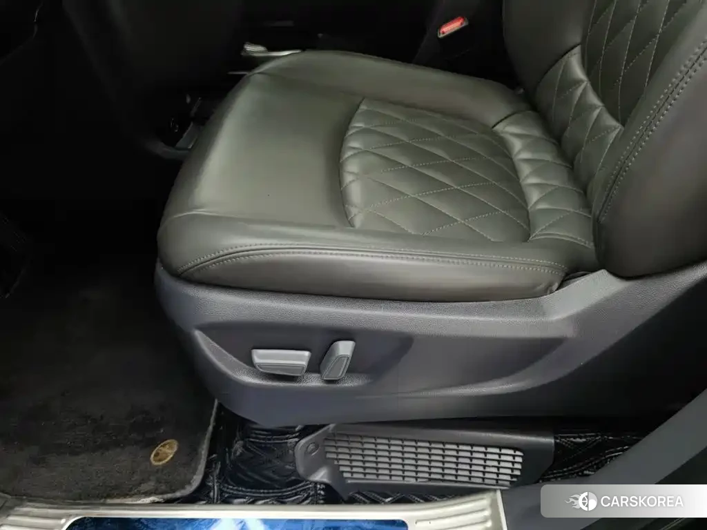 Toyota Granvia id 4628304 из Китая 9