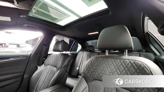 BMW 5 Series (G30) id 3625948 из Кореи 9