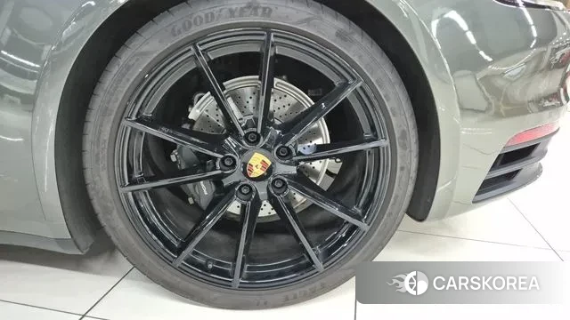 Porsche 911(992) id 3026678 из Кореи 9