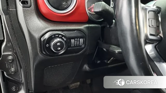 Jeep Wrangler (JL) id 3384083 из Кореи 9