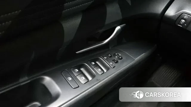 Hyundai Avante Hybrid (CN7) id 3281597 из Кореи 9