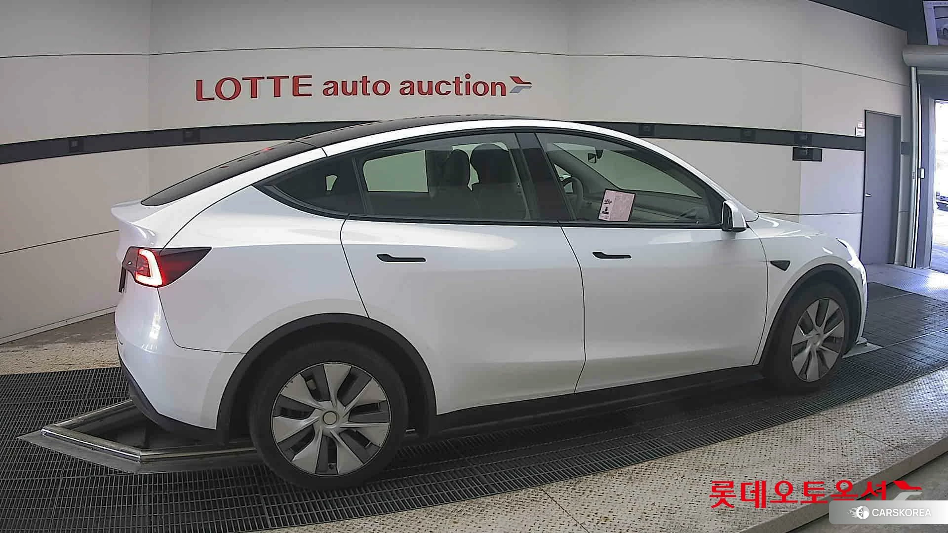 Tesla Model Y RWD id 4909362 из Кореи 9