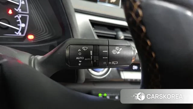 Lexus UX250h id 3292036 из Кореи 9