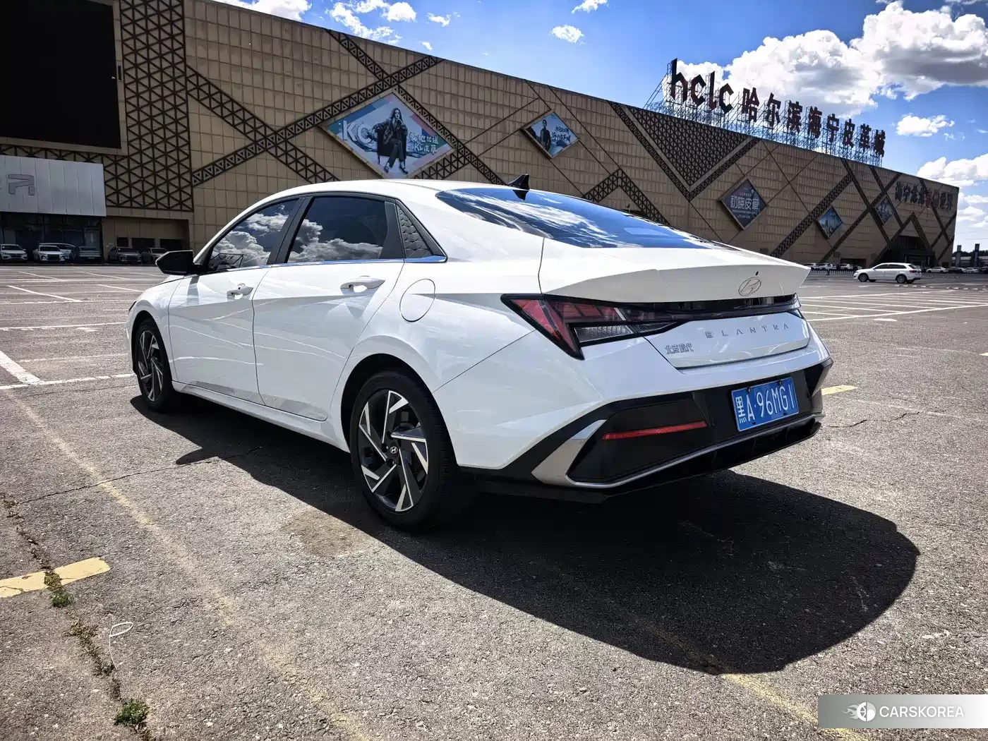 Hyundai Elantra id 4622281 из Китая 9