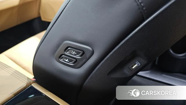 Kia Carnival 4th generation id 4630860 из Кореи 9