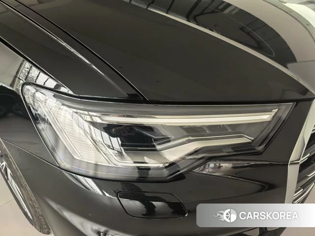 Audi A6L id 3927123 из Китая 9