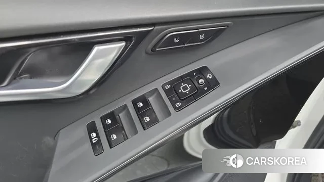 Kia Di Ol Nu Niro id 3401099 из Кореи 9