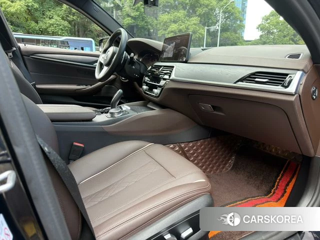 BMW 5 series id 4261303 из Китая 9