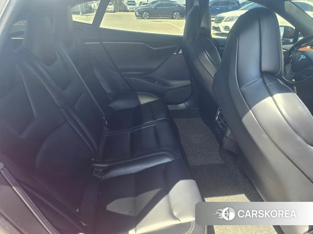 Tesla Model S id 3905602 из Кореи 9