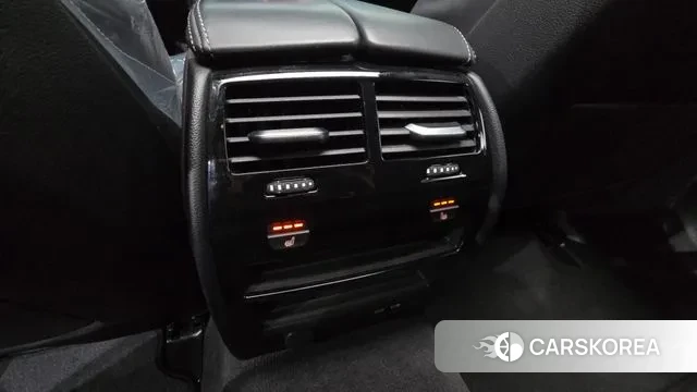 BMW 5 Series (G30) id 3356041 из Кореи 9