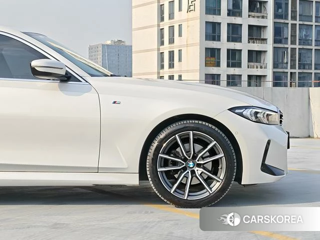 BMW 3 series id 4277734 из Китая 9