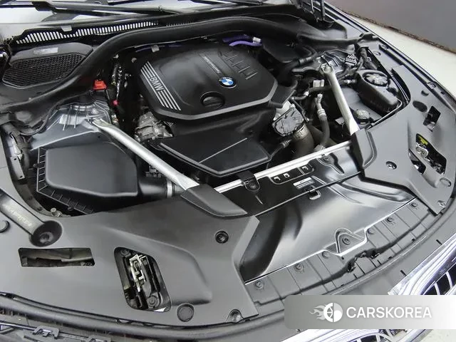 BMW 5 Series (G30) id 3533884 из Кореи 9