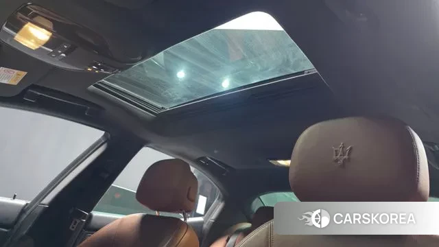 Maserati Ghibli id 3641788 из Кореи 9