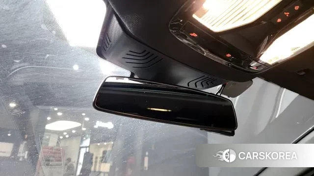 BMW 5 Series (G30) id 3682634 из Кореи 9