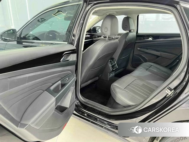 Volkswagen Passat id 4207683 из Китая 9
