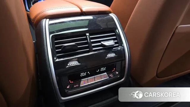 BMW X7 (G07) id 3758367 из Кореи 9