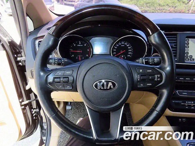 Kia The New Carnival id 2682156 из Кореи 9