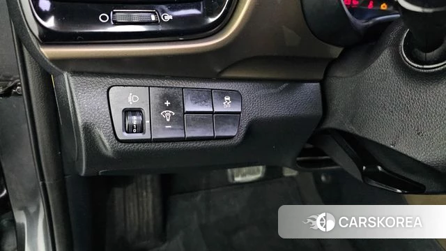 Kia Stonic id 4196966 из Кореи 9