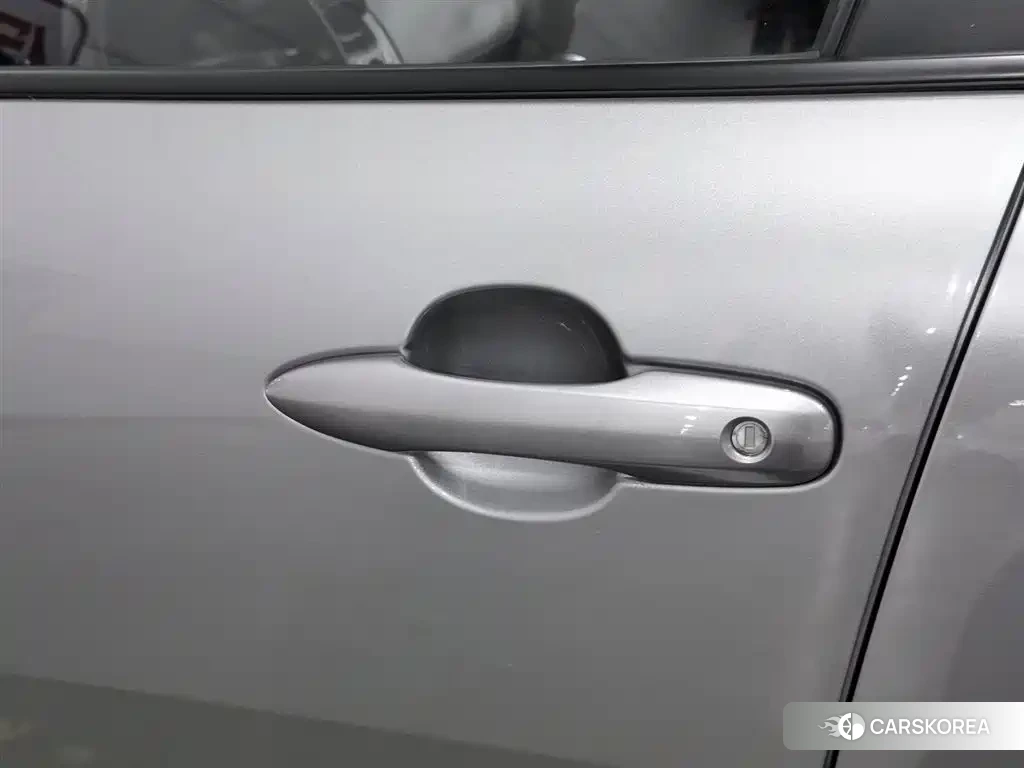 Toyota Corolla id 4589403 из Китая 9