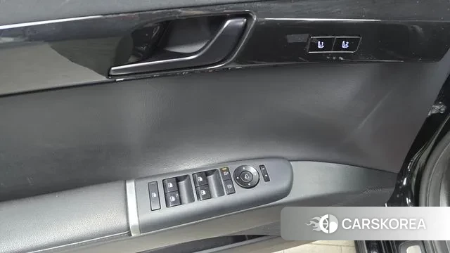 Hyundai Grandeur (GN7) id 3383376 из Кореи 9