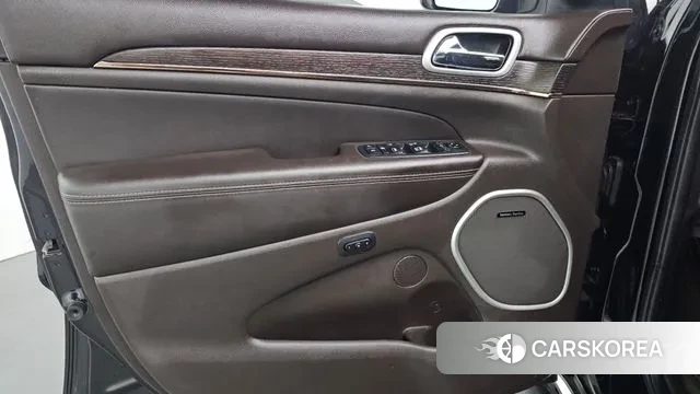 Jeep Grand Cherokee id 3760662 из Кореи 9