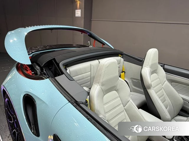 Porsche 911(992) id 4618802 из Кореи 9