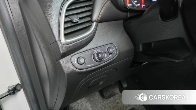 Chevrolet (GM Daewoo) The New Trax id 4459147 из Кореи 9