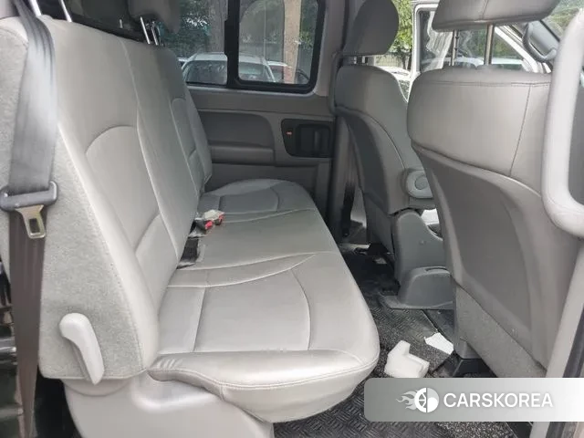 Hyundai The New Grand Starex id 3028378 из Кореи 9